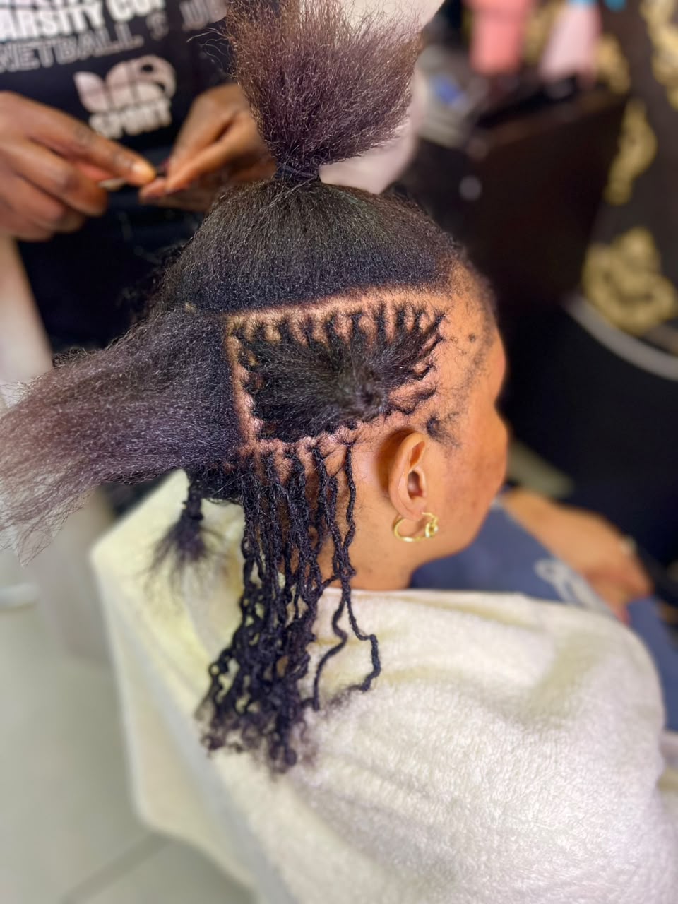The loc-making process